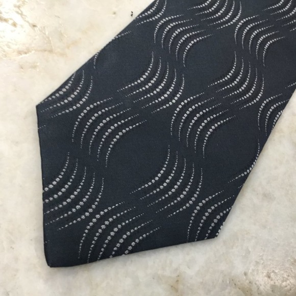 PERRY ELLIS SILK TIE - Picture 1 of 11